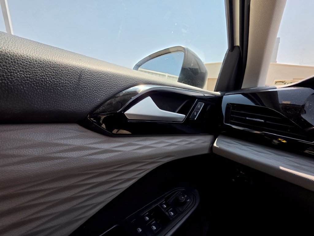 Certified 2023 Volkswagen Taos S FWD image 20
