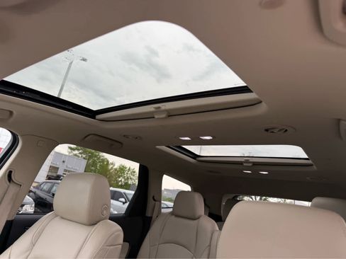 Used 2020 Buick Enclave Premium w/ Sun and Sites Package AWD/4WD image 16