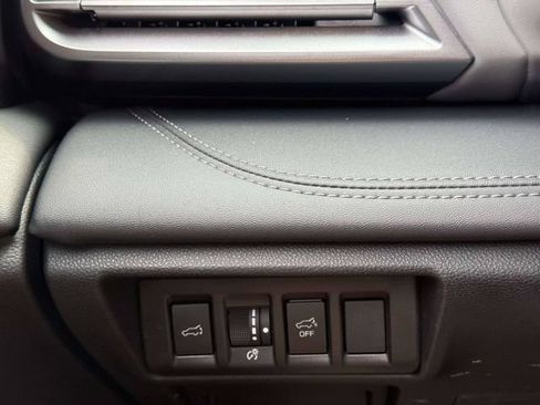 Used 2023 Subaru Outback Limited AWD/4WD image 24