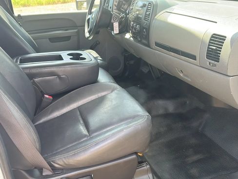 Used 2012 Chevrolet Silverado 3500 W/T RWD image 11