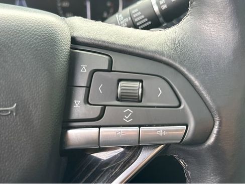 Certified 2024 Cadillac XT6 Premium Luxury image 30