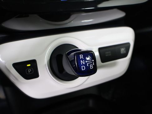 Used 2017 Toyota Prius Two w/ Carpet Mat Package image 3