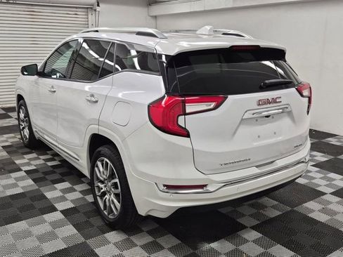 Used 2023 GMC Terrain Denali image 7