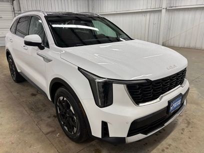 Used 2025 Kia Sorento S w/ Panoramic Sunroof Package