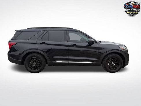 Used 2025 Ford Explorer Active w/ Active Comfort Package RWD image 7