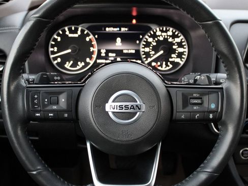 Used 2021 Nissan Rogue SV w/ Premium Package image 29