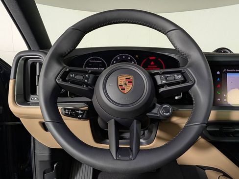 New 2026 Porsche Cayenne Coupe image 40