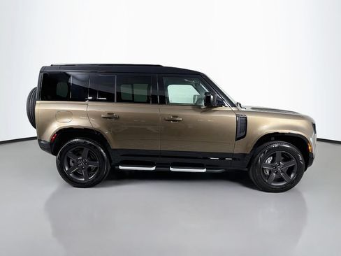 Certified 2023 Land Rover Defender 110 X-Dynamic SE AWD/4WD image 4