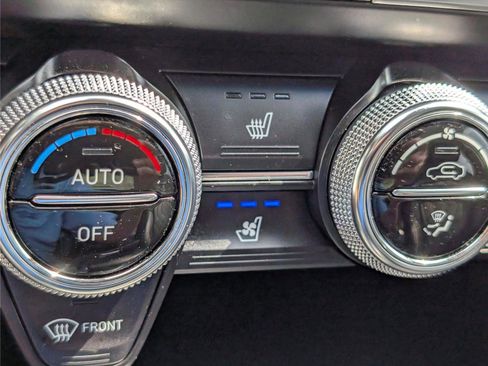 Used 2021 Genesis G70 2.0T w/ Prestige Package AWD/4WD image 28