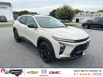 New 2026 Chevrolet Trax ACTIV w/ Sunroof Package