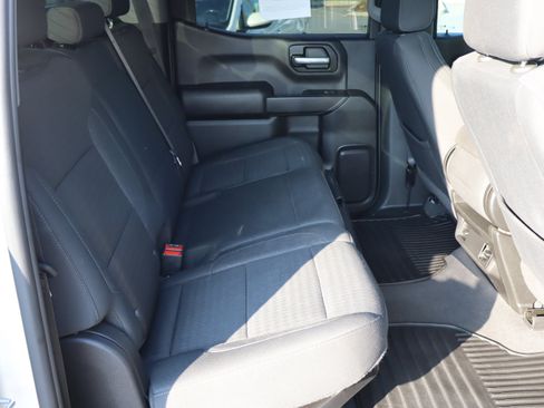 Used 2022 Chevrolet Silverado 1500 Custom Trail Boss AWD/4WD image 33