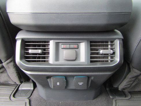 Used 2025 Ford F150 Raptor AWD/4WD image 36