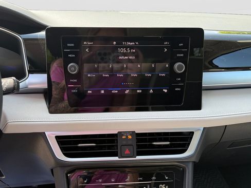 New 2026 Volkswagen Taos SE AWD/4WD image 17