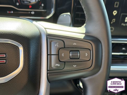 Used 2025 GMC Sierra 1500 SLT w/ SLT Premium Plus Package AWD/4WD image 19