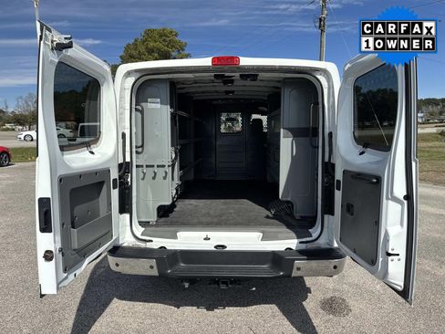 Used 2020 Nissan NV 3500 SL w/ Navigation Package image 13