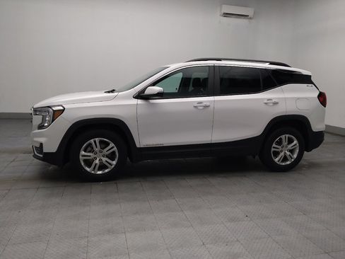 Used 2022 GMC Terrain SLE w/ Driver Convenience Package FWD image 2