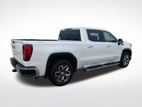 Used 2023 GMC Sierra 1500 SLT AWD/4WD image 3
