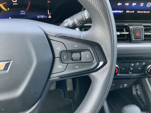 Used 2025 Chevrolet TrailBlazer LT image 28