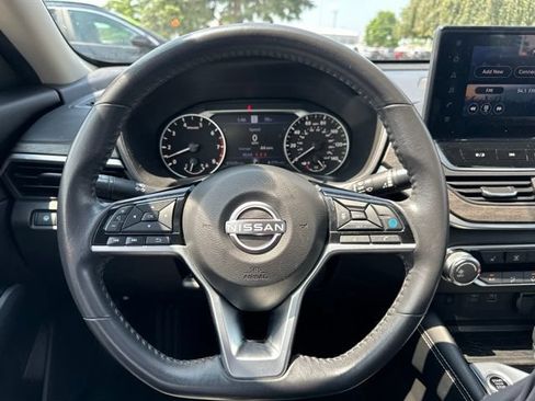 Used 2023 Nissan Altima 2.5 SV w/ SV Premium Package AWD/4WD image 26