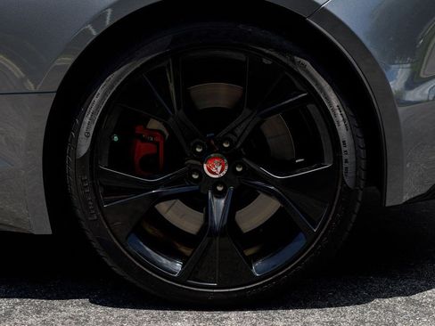 Used 2023 Jaguar F-TYPE Coupe RWD image 33