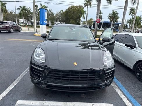 Used 2018 Porsche Macan image 5