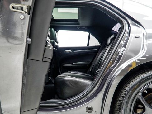 Used 2022 Chrysler 300 S RWD image 40