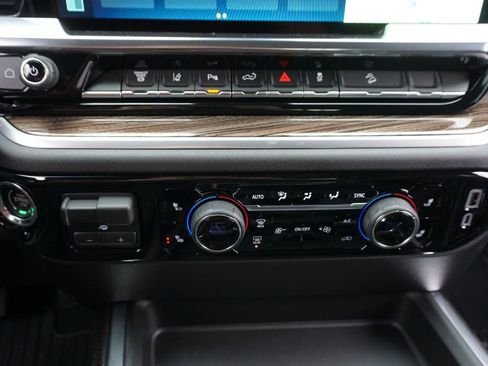 New 2025 Chevrolet Silverado 2500 LT w/ Trail Boss Package AWD/4WD image 15