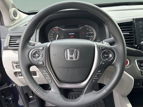 Certified 2023 Honda Ridgeline RTL image 11