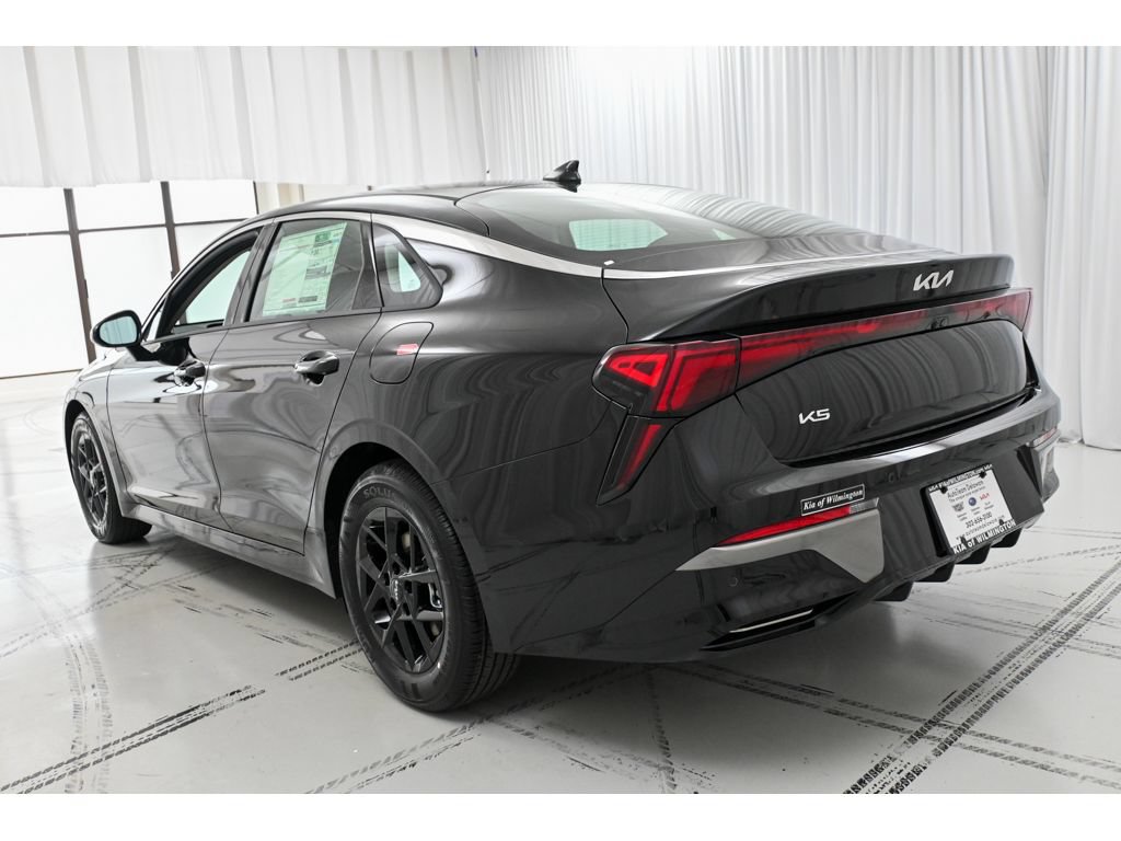 New 2026 Kia K5 LXS FWD image 5