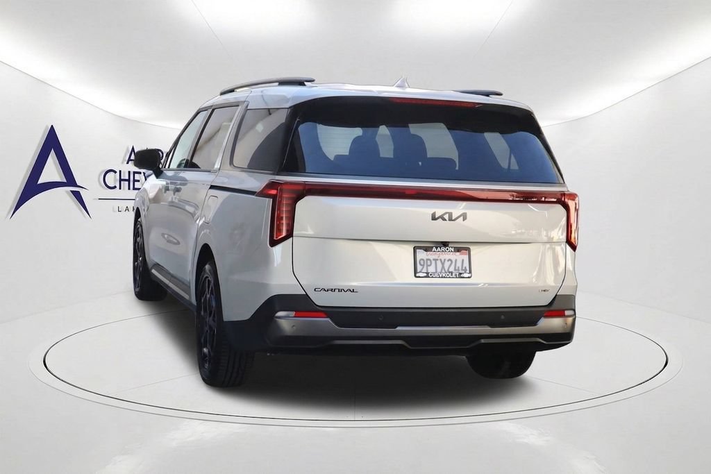 Used 2025 Kia Carnival SX Prestige FWD image 7