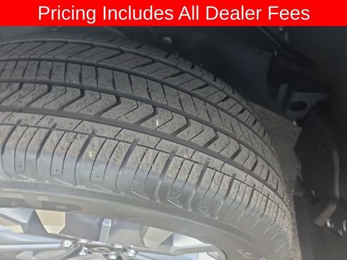 Used 2025 Toyota 4Runner Limited AWD/4WD image 8