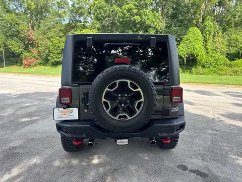 Used 2017 Jeep Wrangler Unlimited Rubicon AWD/4WD image 3