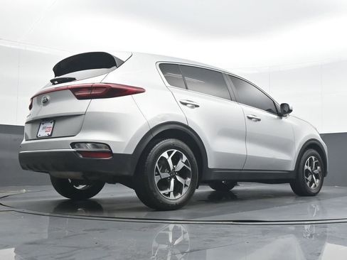 Used 2022 Kia Sportage LX image 20