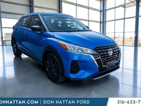 Used 2022 Nissan Kicks S FWD image 30