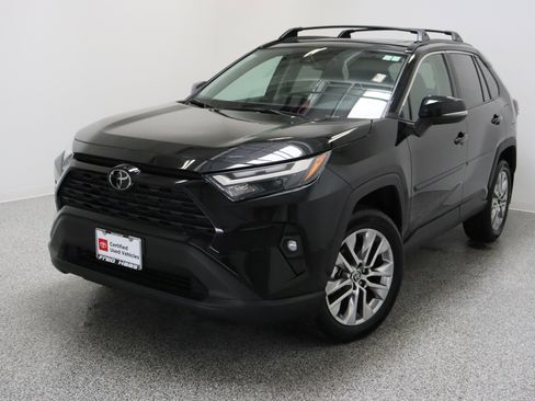 Used 2025 Toyota RAV4 XLE Premium FWD image 2