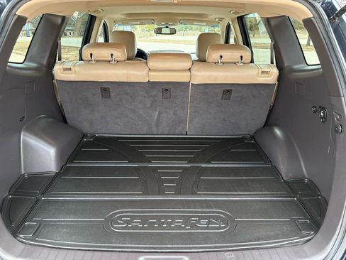 Used 2011 Hyundai Santa Fe Limited w/ Navigation Pkg 4 image 9