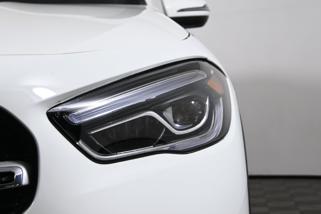 Certified 2023 Mercedes-Benz GLA 250 4MATIC image 11