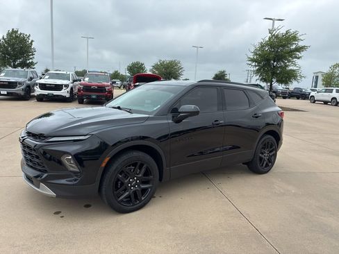 Used 2023 Chevrolet Blazer LT w/ Convenience Package FWD image 1