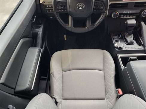 New 2025 Toyota Tacoma SR5 image 7