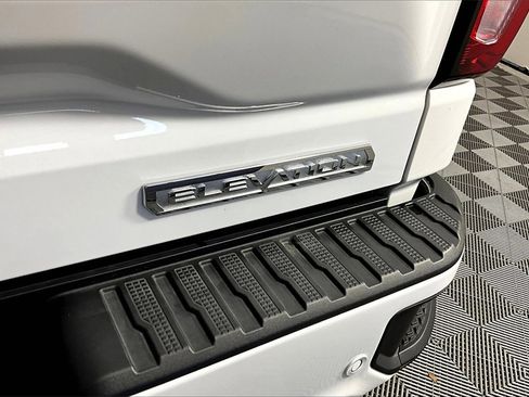 Used 2025 GMC Sierra 1500 Elevation image 10