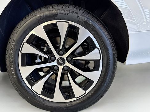 New 2026 Audi Q3 quattro 2.0T AWD/4WD image 29