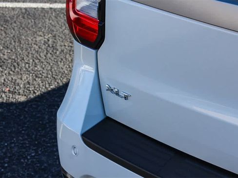 Used 2024 Ford Expedition XLT image 9