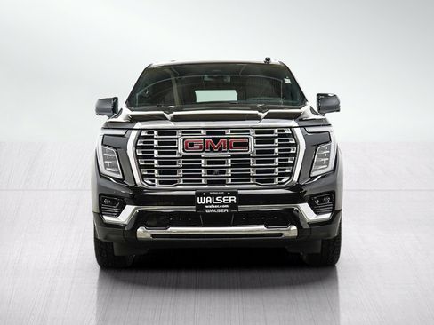 Used 2025 GMC Yukon Denali w/ Sun & Power Step Package AWD/4WD image 8