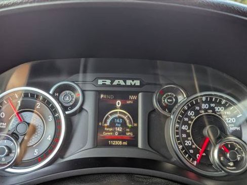 Used 2022 RAM 3500 Tradesman w/ Chrome Appearance Group AWD/4WD image 27