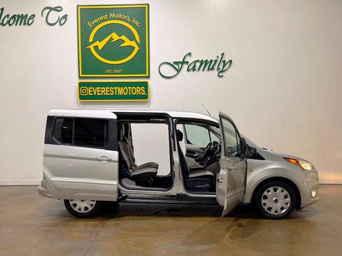 Used 2022 Ford Transit Connect XLT FWD image 48