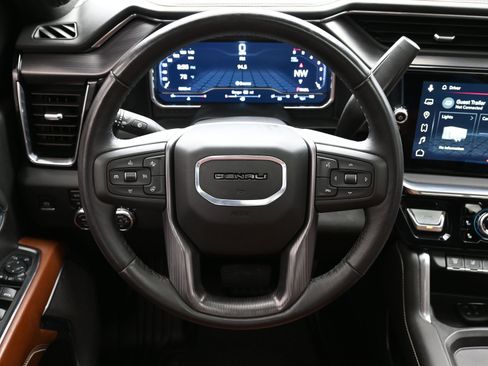 Used 2024 GMC Sierra 2500 Denali Ultimate image 14