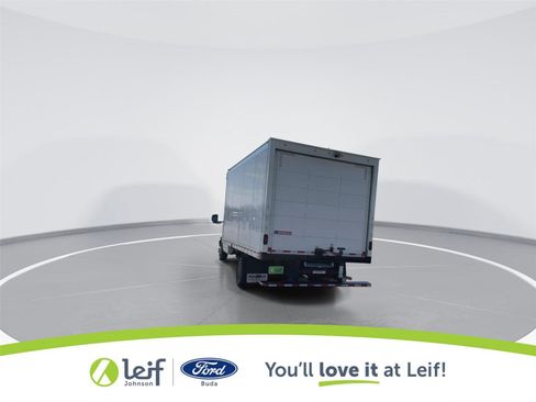 Used 2022 Chevrolet Express 4500 Extended w/ Power Convenience Package RWD image 6