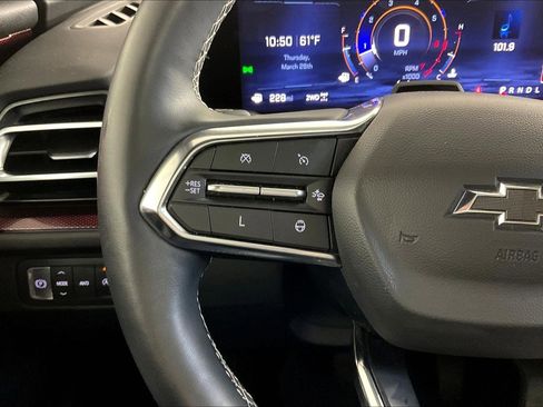 Used 2024 Chevrolet Traverse Z71 w/ Enhanced Driving Package image 11