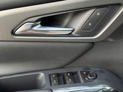 New 2026 Chevrolet Traverse LT w/ Sun and Wheel Package image 22