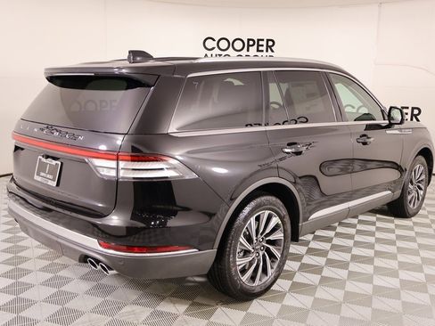 New 2026 Lincoln Aviator AWD image 21